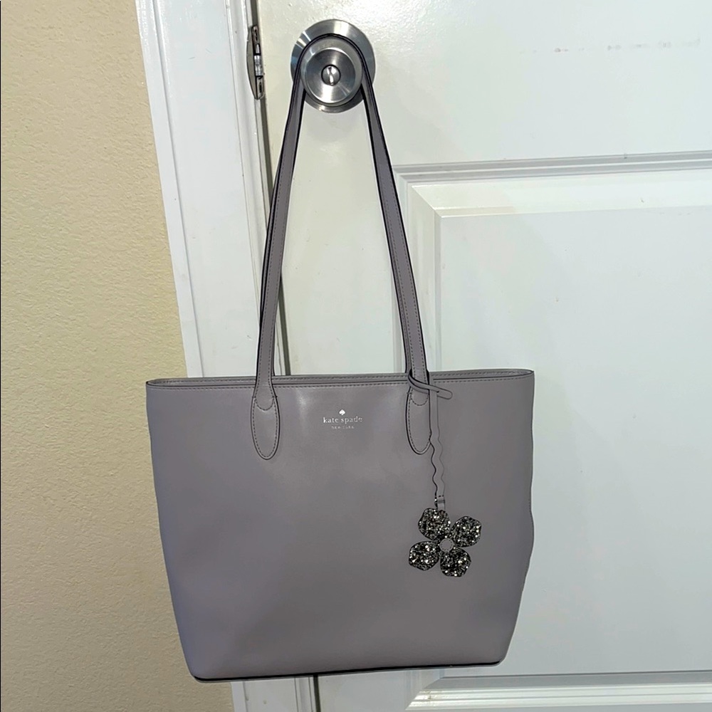 Kate Spade Kerri Tote Grey Taupe.